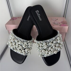 Black & White Women's Elegant Pearls Decor Slip On Flat Sandals